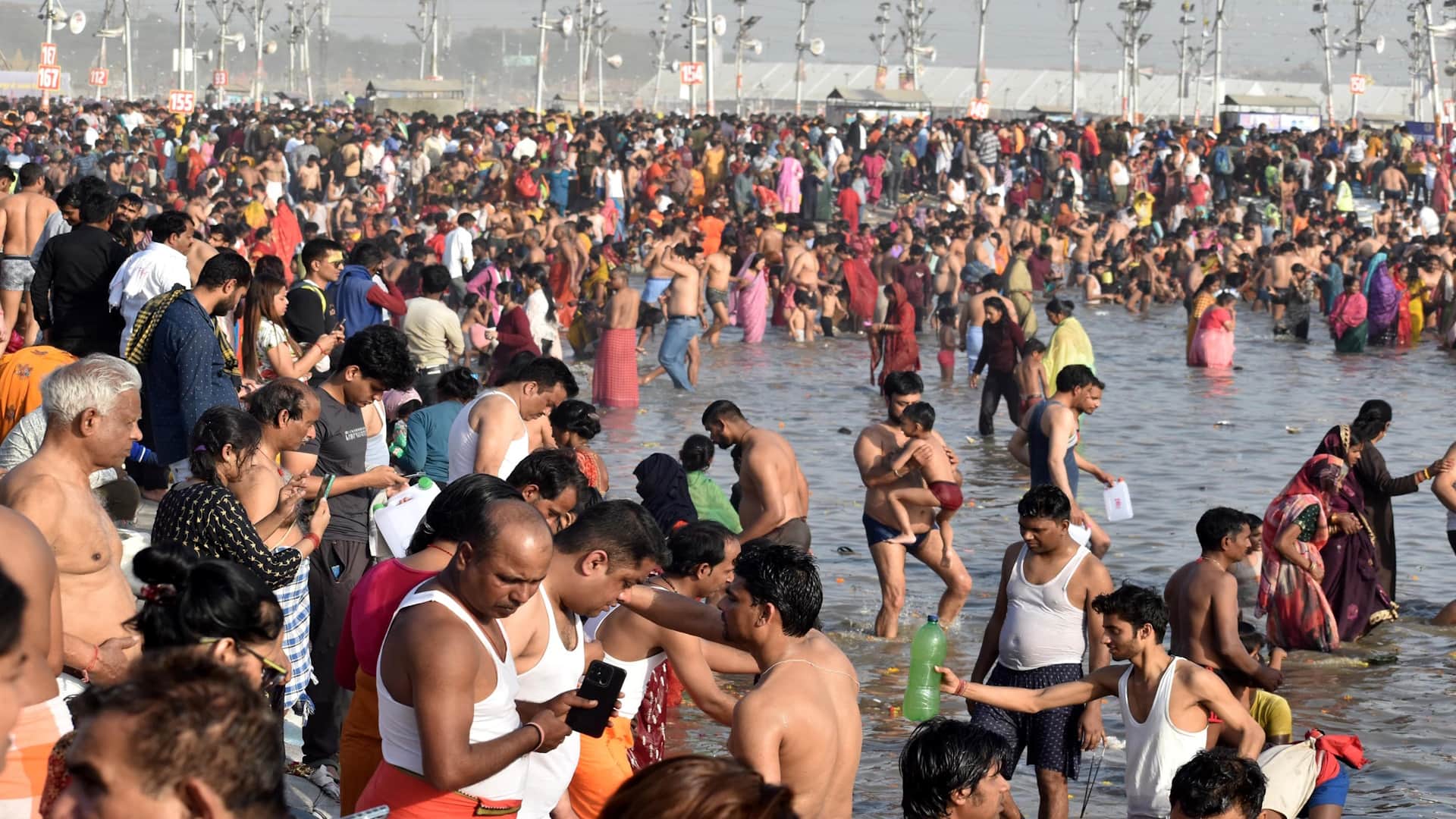 number of devotees taking nectar bath in Mahakumbh crossed 60 crores