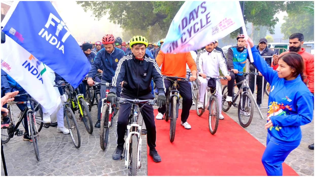 Sundays on Cycle: 'Sundays on Cycle' a big hit, more than two lakh cyclists at four thousand places