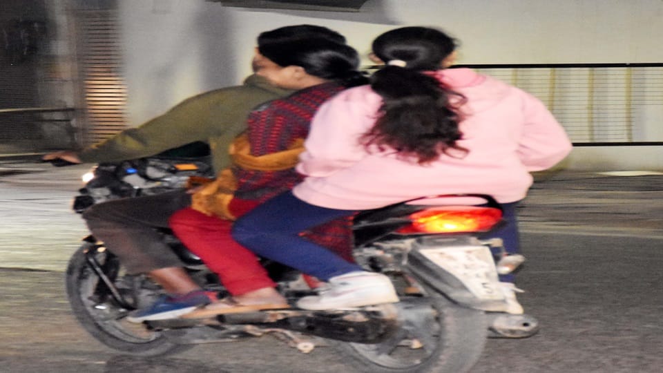 Noida : Bike riders without helmets will not be allowed to enter the sectors.