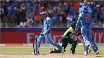 Jasprit Bumrah receives ICC Awards and Team Of The Year Caps, IND vs PAK Dubai Match