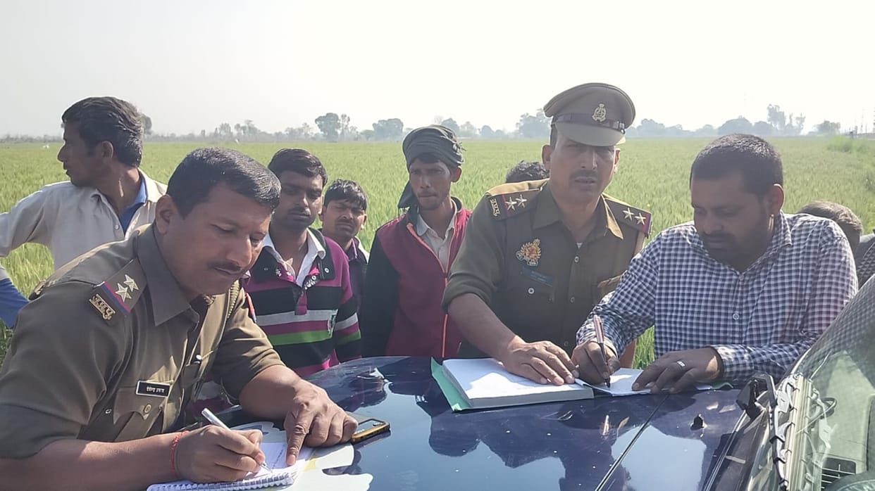 Mother and daughter committed suicide by jumping in front of Rajdhani took this step due to family feud