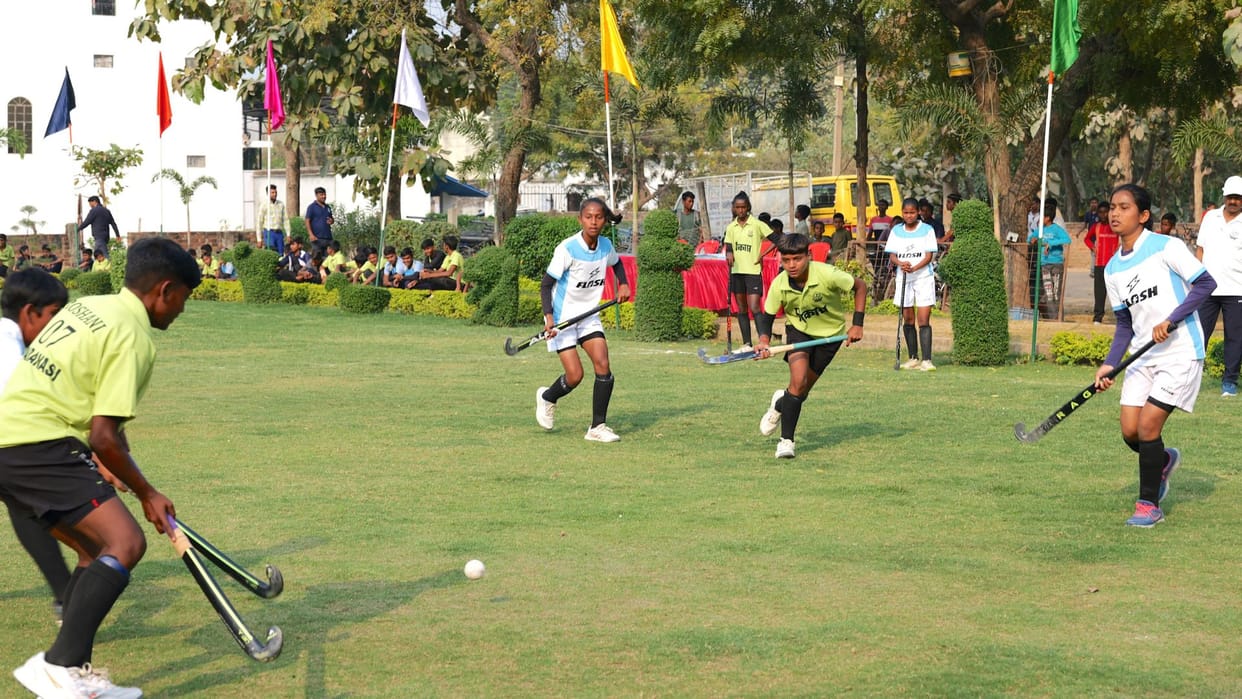 Hockey daughter of Farmer scored five goals hat-trick to give victory games played in Varanasi