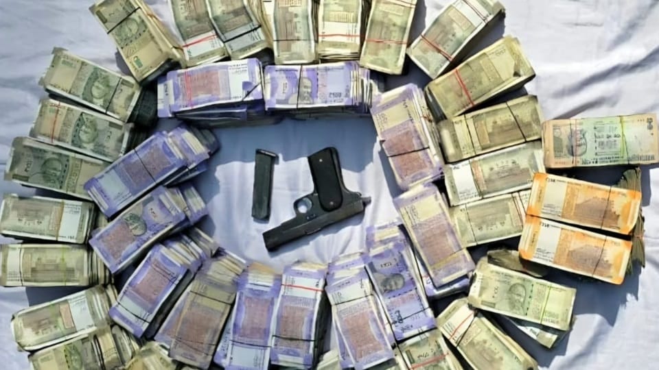 Batala Police busts major extortion racket apprehends two accused
