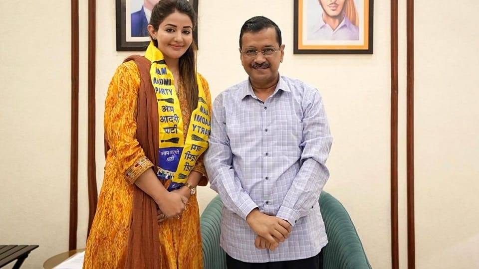 Punjabi actress Sonia Mann joins Aam Aadmi Party
