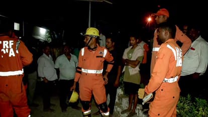 Tunnel collapse in Telangana Update: 8 persons trapped, Rescue Operation Underway News in Hindi