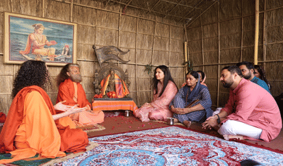 Mahakumbh: Raveena Tandon Rasha Thadani at Prayagraj BJP MP Ravi Kishan also took a holy dip offered prayers