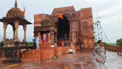 MP News: Bhojeshwar is a 10th century temple with a unique huge Shivalinga