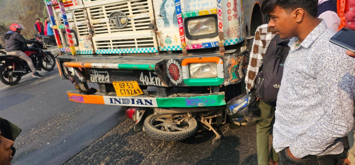 Bihar: Truck crushed two bank staff in an accident in Gopalganj, one died, the other seriously; Bihar Police