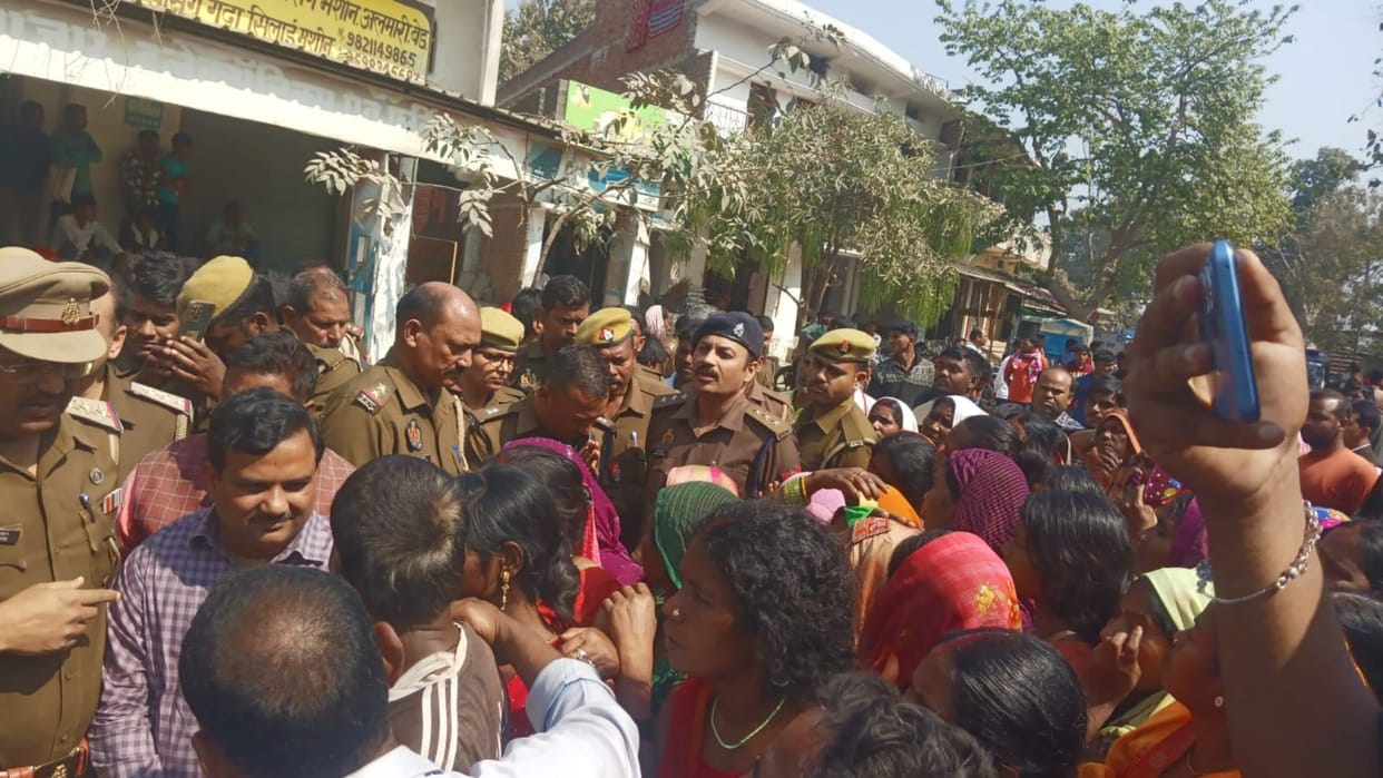 Student dies after being hit by tractor crowd creates ruckus at Matihi check post