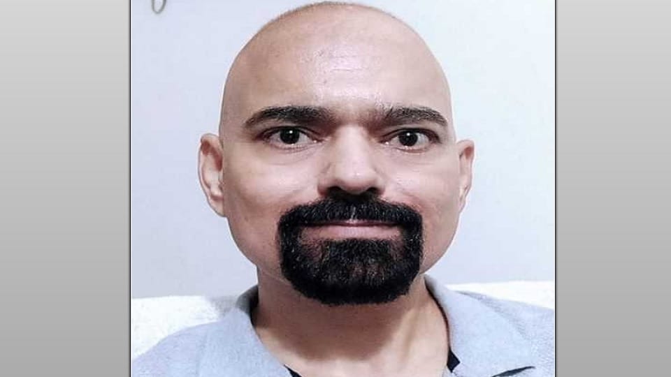 Suicide case: Master's degree from IIT Roorkee and PhD from America... yet Dr. Kulbhushan did suicide