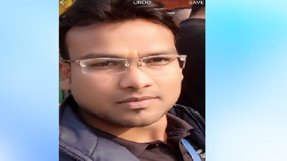 youth from Bangla village who had gone to Maha Kumbh was crushed by a bus, died while sleeping in the parking
