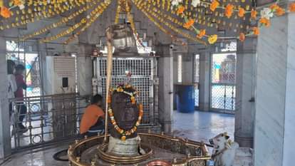 Mahashivratri 2025 Tikamgarh Kundeshwar Dham Shiv Bholenath Mandap Decoration Photos News in Hindi
