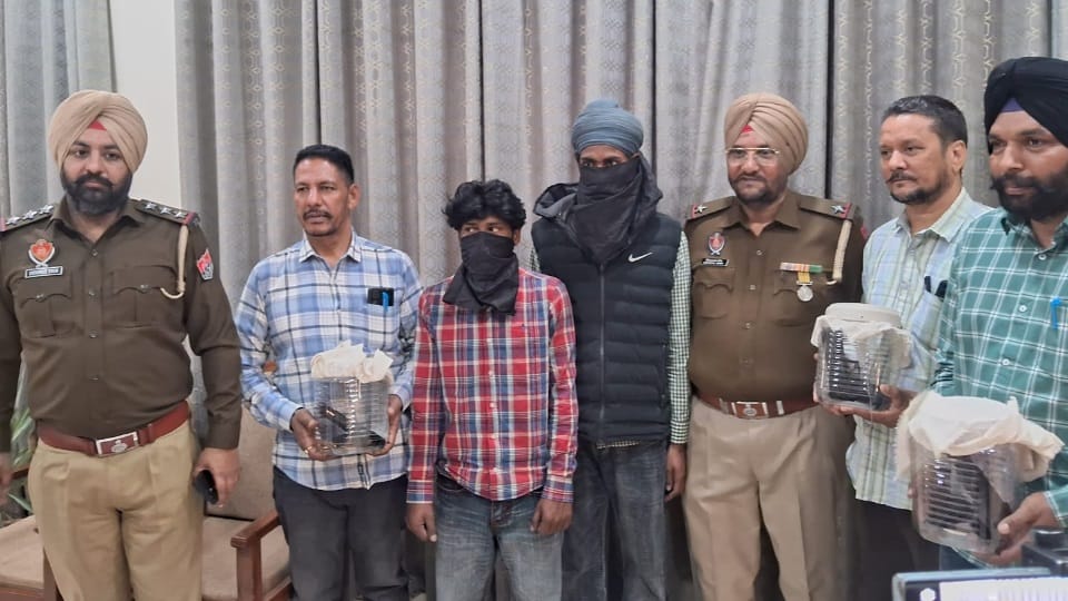 Muktsar police arrested two members of Lawrence gang
