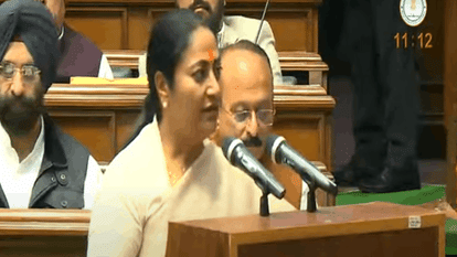 सीएम रेखा गुप्ता