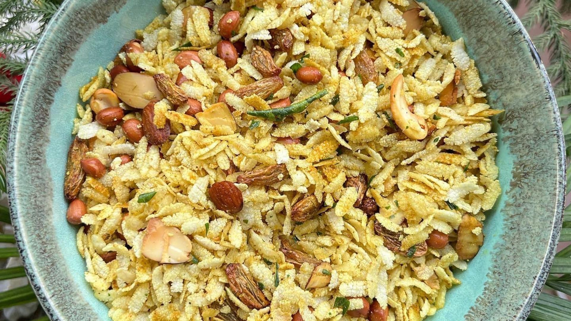 Holi 2025 snacks Ideas for Guest How to Make Namkeen From Poha Recipe in Hindi