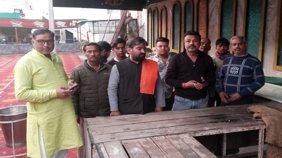 Meerut: Video of making roti by spitting in wedding ceremony goes viral... Ruckus