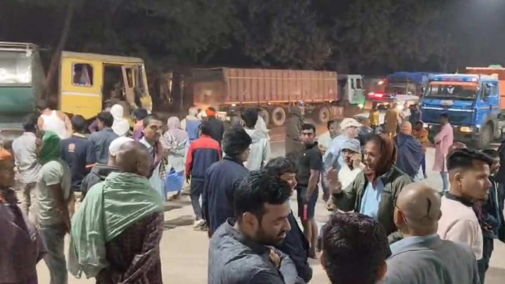 Bihar News : Many died road accident news Bachhwara begusarai bihar police