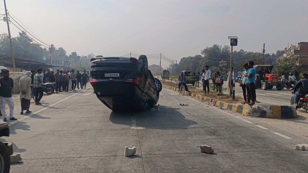 Car collided with divider overturned three injured accident happened while saving a student