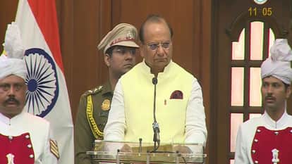 Delhi News Huge uproar in Delhi Assembly during LG speech Speaker throws out everyone including Atishi