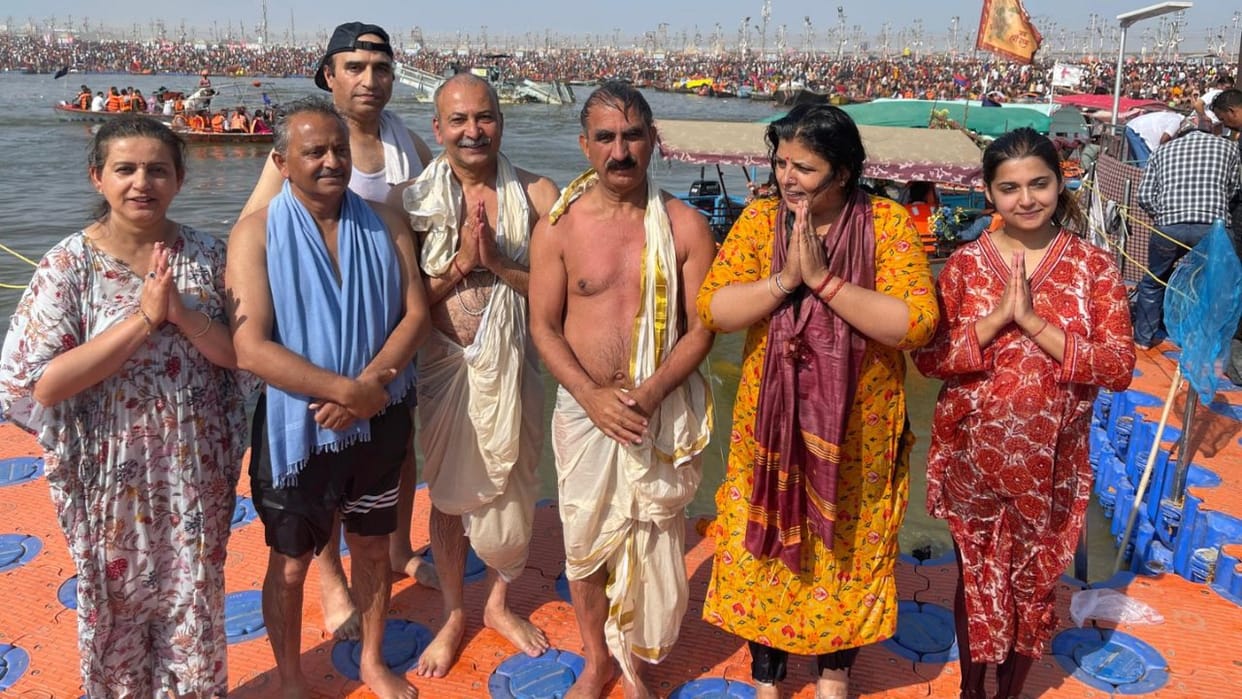 Himachal CM Sukhvinder Singh Sukhu reached Prayagraj to take a dip in the Mahakumbh