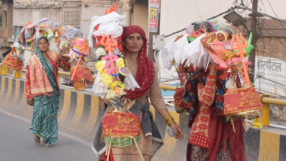 Traffic arrangements in Aligarh on Mahashivratri