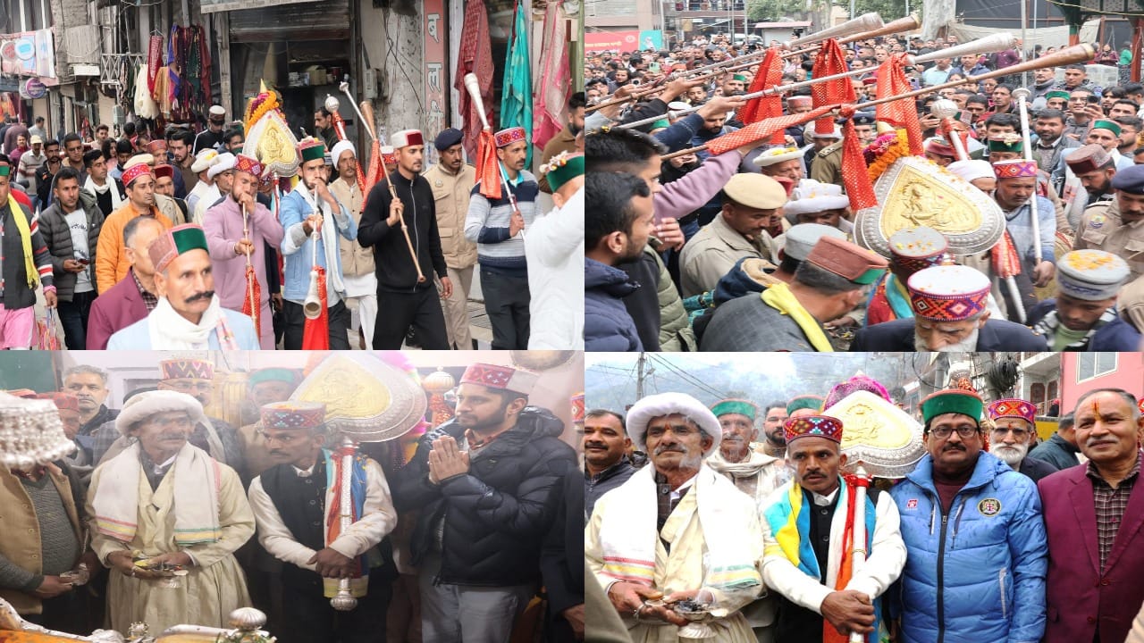 Mandi Shivratri Festival:रिमझिम फुहारों के बीच मंडी पहुंचे बड़ा देव ...