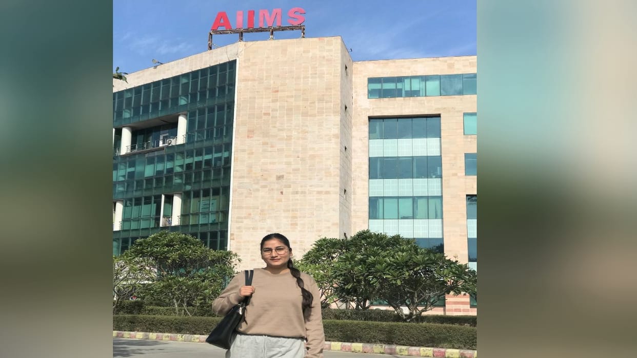 Manisha, daughter of Bah village of Gagal, became Nursing Officer, AIIMS Rishikesh