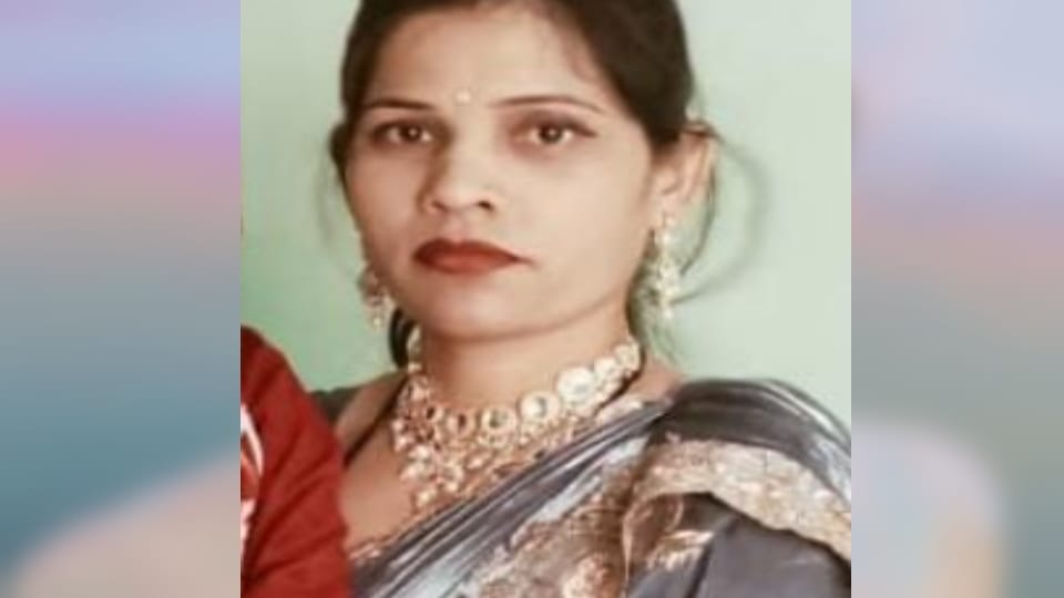 Meerut: Womans body found hanging from fan under suspicious circumstances, family alleges murder