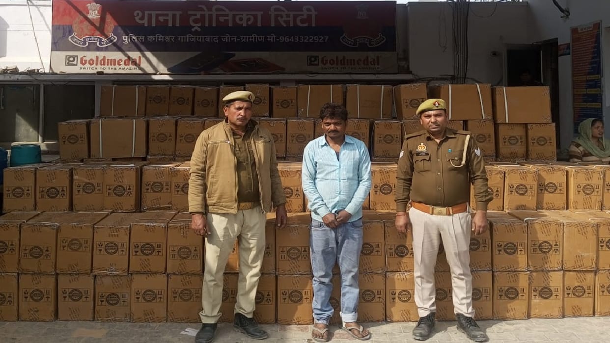 Police caught banned cough medicine worth Rs 87 lakh in Ghaziabad