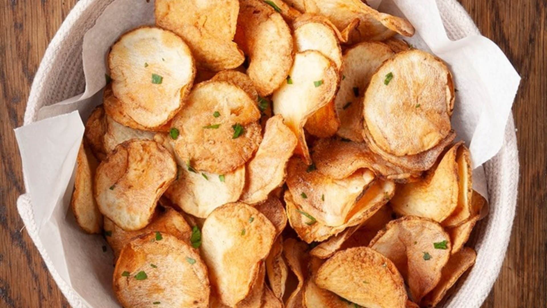How to Make Fasting Potato Chips Vrat KE Aloo Chips Kaise Banaen Recipe in Hindi