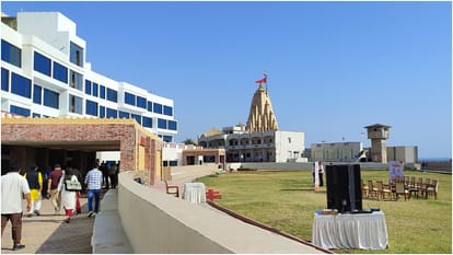 Offer Bilva Patra to Somnath Mahadev on Mahashivratri for Rs 25, 3.5 lakh have already been registered.