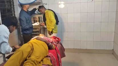 Vaishali News: Car of family returning from Prayagraj after Maha Kumbh Snan crashes, six people injured