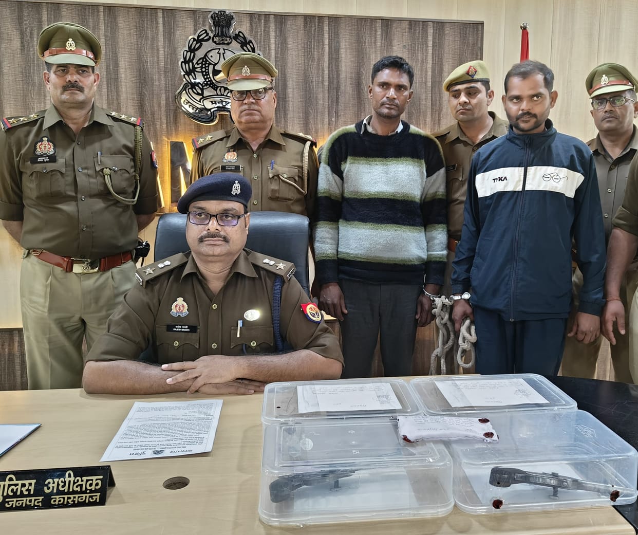 Locksmith set up arms factory, police arrested him