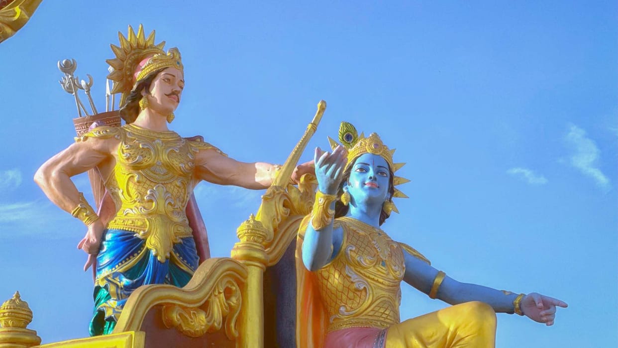 Jeevan Dhara Krishna master of all arts In life choose path of walking with Him shed ego right at beginning