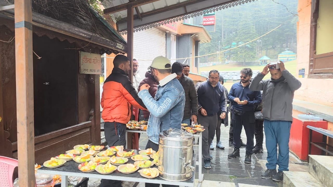 Mahashivratri, a wave of faith swelled in the temples of Himachal, Bholenath's procession came out with drums