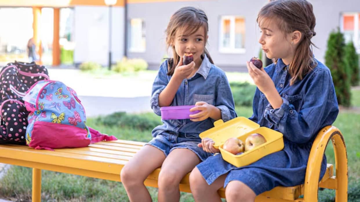 Give this fun and healthy food to children in lunch the stomach as well as the mind will be happy