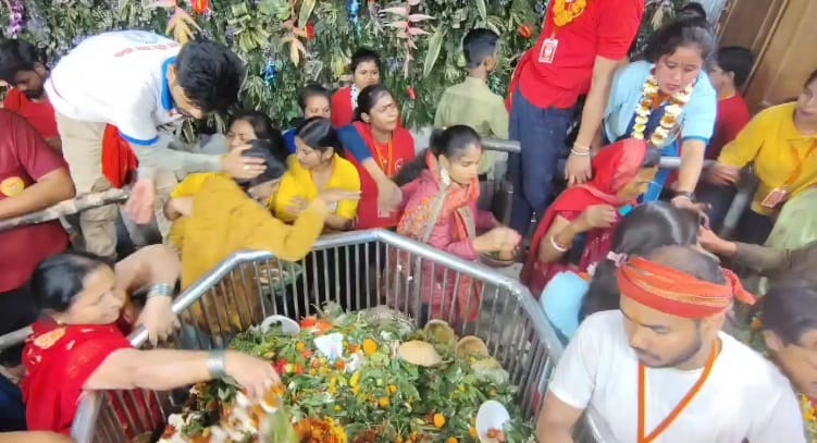 Mahashivratri 2025: Crowd gathered in the Shiva temples of Bihar, Garibnath Temple, Hariharnath Temple, Bihar