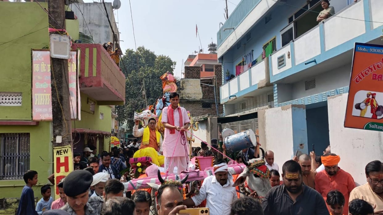 Mahashivratri Union Minister Nityanand Rai became driver Shiv Baraat along with ghosts and ghosts in Hajipur