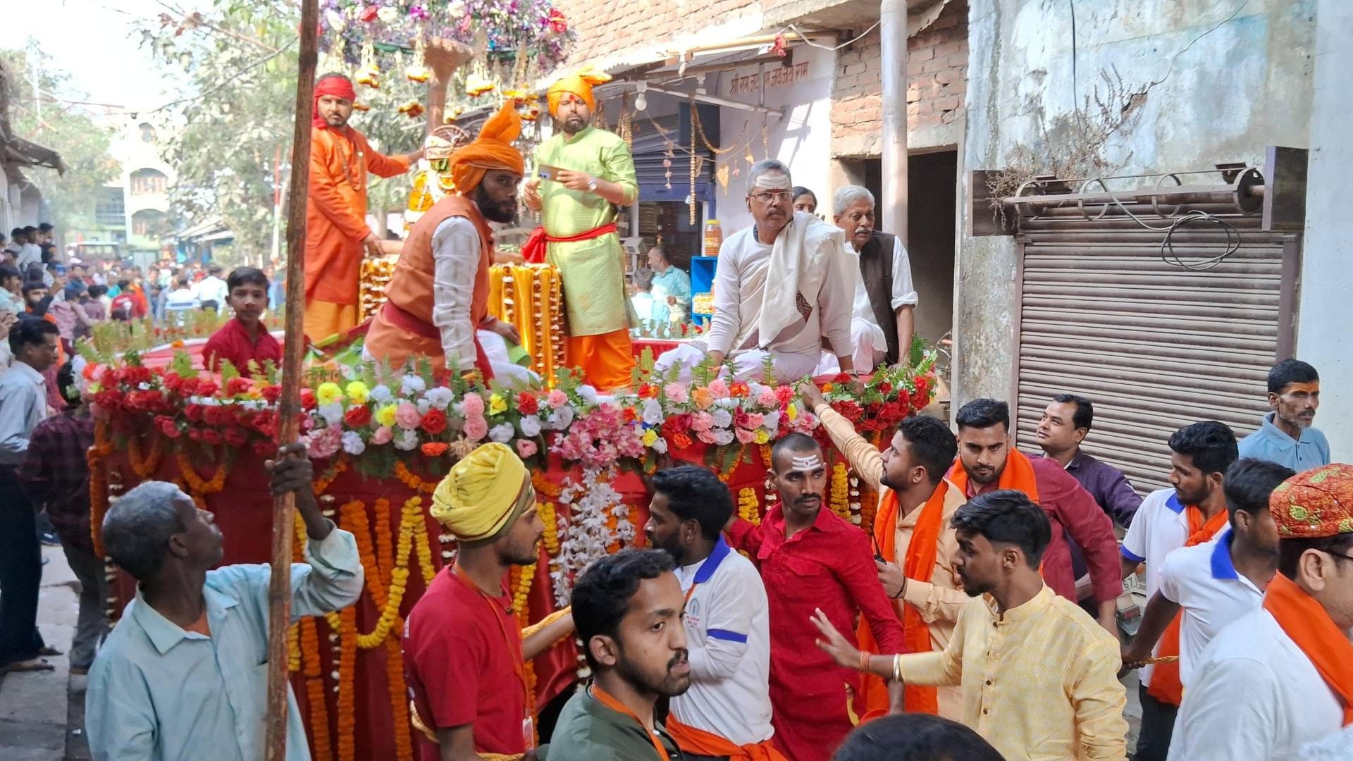 Mahashivratri 2025 See in pictures Shiva procession took place in Muzaffarpur Sheikhpura Har Har Mahadev