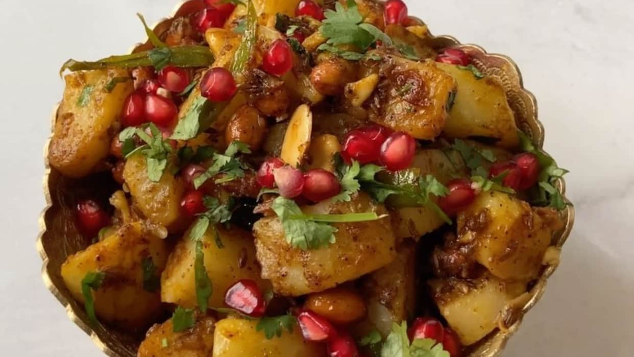 Mahashivratri 2025 Vrat Recipe Make Easy and Delicious Falahari Aloo Chaat at home know details in Hindi