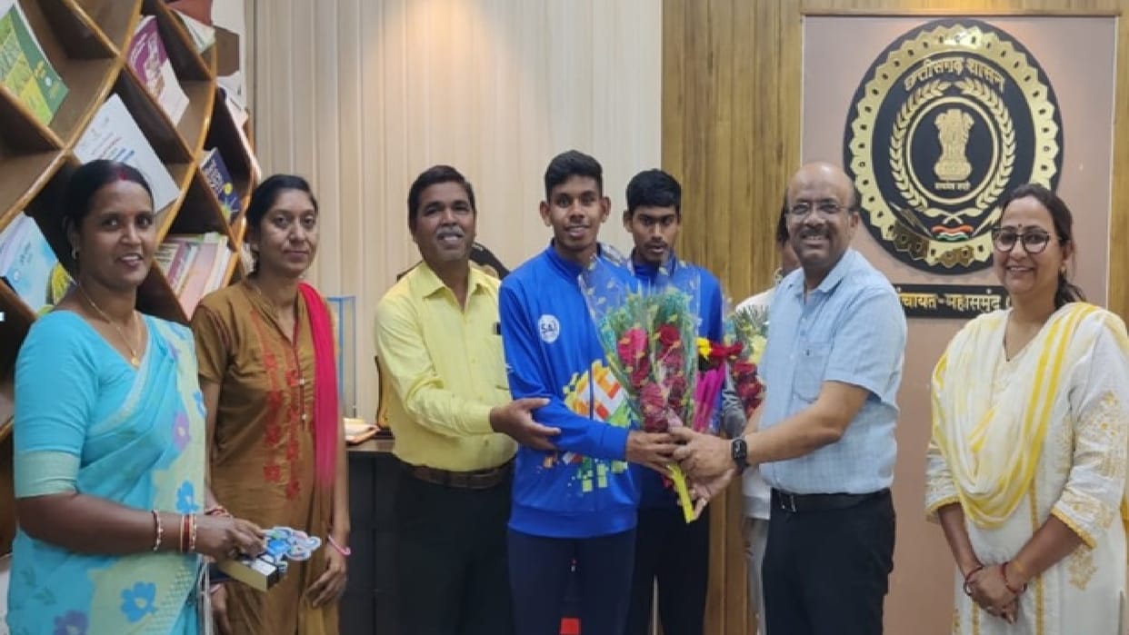 Sukhdev Kewat brought laurels to Chhattisgarh by winning silver medal in Para Athletics World Championship