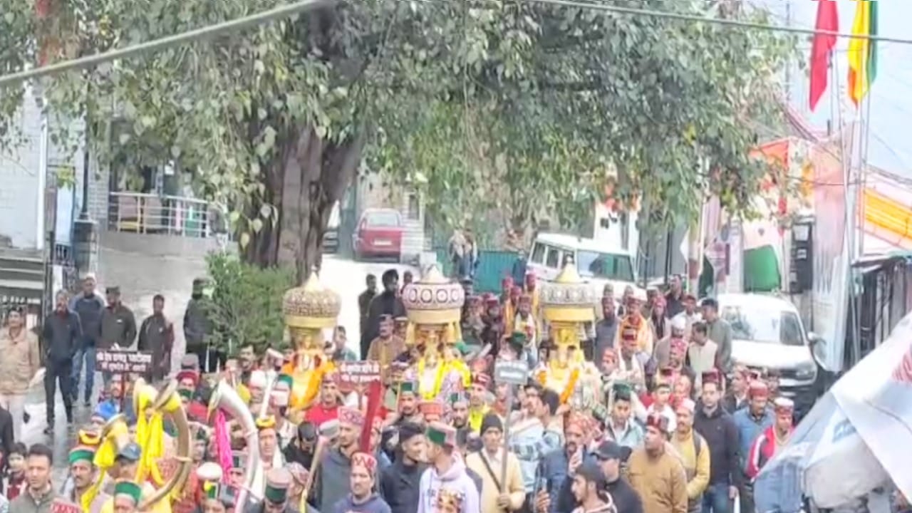 Mahashivratri, a wave of faith swelled in the temples of Himachal, Bholenath's procession came out with drums