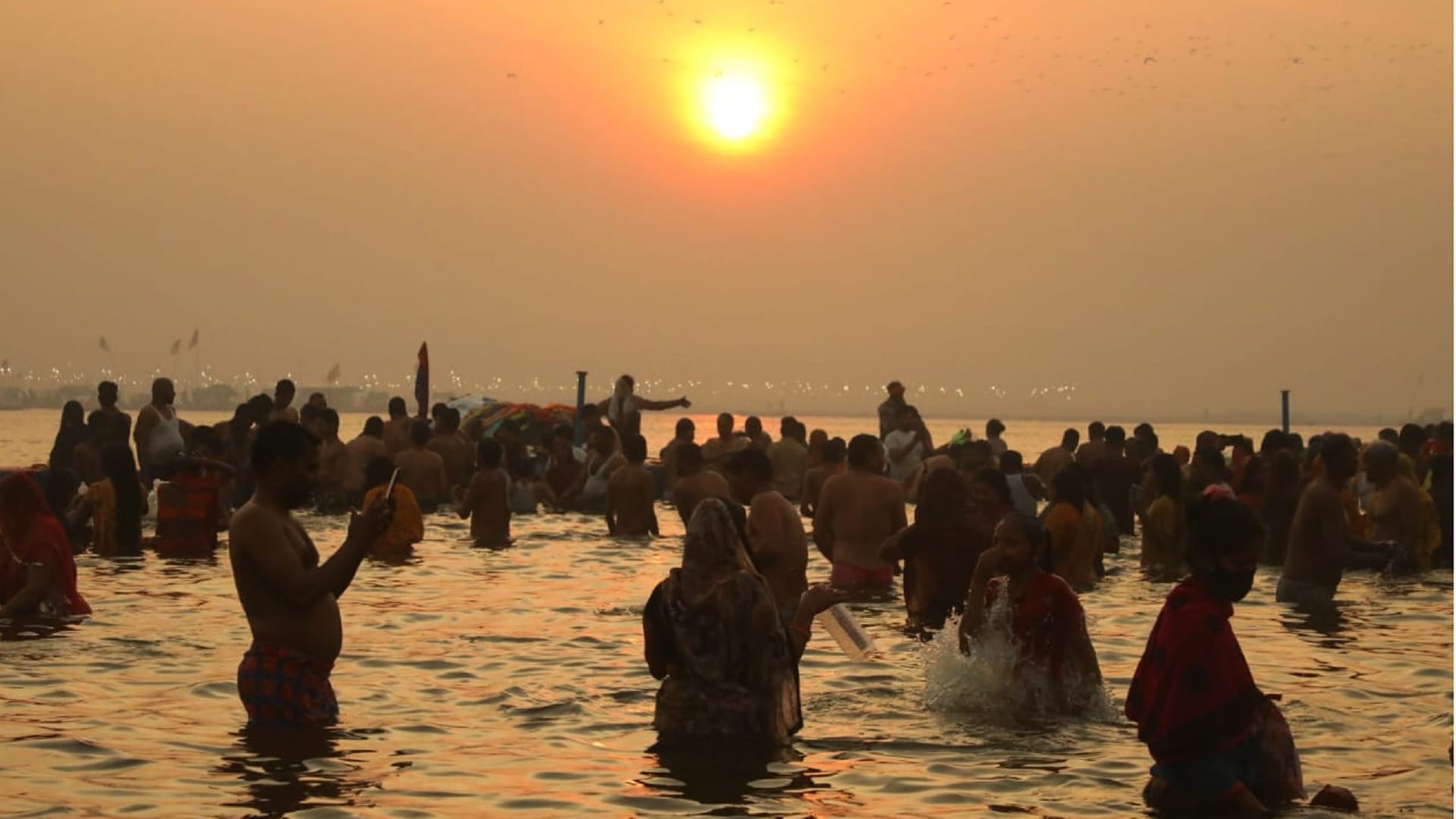 Mahakumbh 2025 More than 65 crore devotees took bath in Maha Kumbh See photos