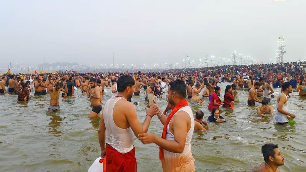 Mahakumbh 2025 Mahashivratri Snan Kumbh Mela Maha Shivratri Snan Photos Prayagraj News in Hindi