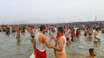 MahaKumbh: 65 करोड़ से ज्यादा श्रद्धालुओं ने किया स्नान, कई देशों की आबादी से अधिक ने लगाई डुबकी; तस्वीरें Mahakumbh 2025 More than 65 crore devotees took bath in Maha Kumbh See photos