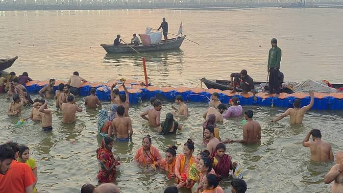 Mahakumbh 2025 Mahashivratri Snan Kumbh Mela Maha Shivratri Snan Photos Prayagraj News in Hindi