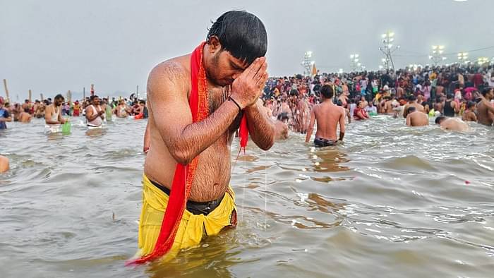 Mahakumbh 2025 Mahashivratri Snan Kumbh Mela Maha Shivratri Snan Photos Prayagraj News in Hindi