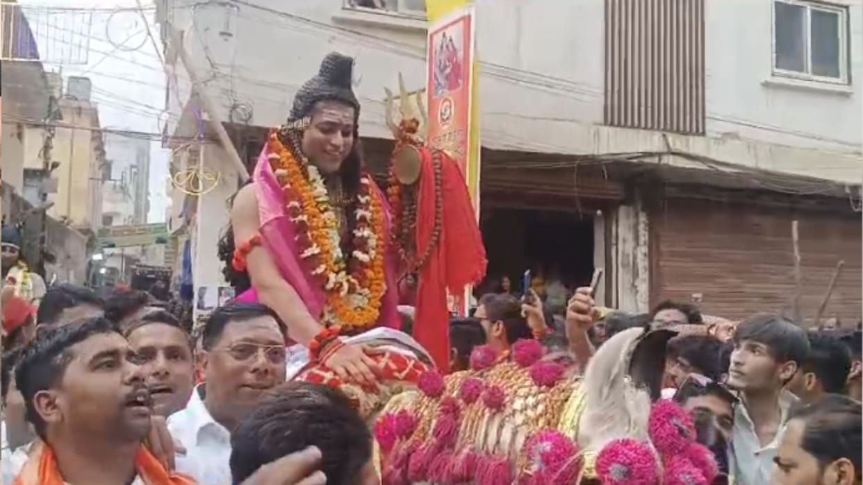 Mahashivratri 2024 Varanasi Live Maha Shivaratri Kashi Vishwanath Mandir Devotees Photos News in Hindi