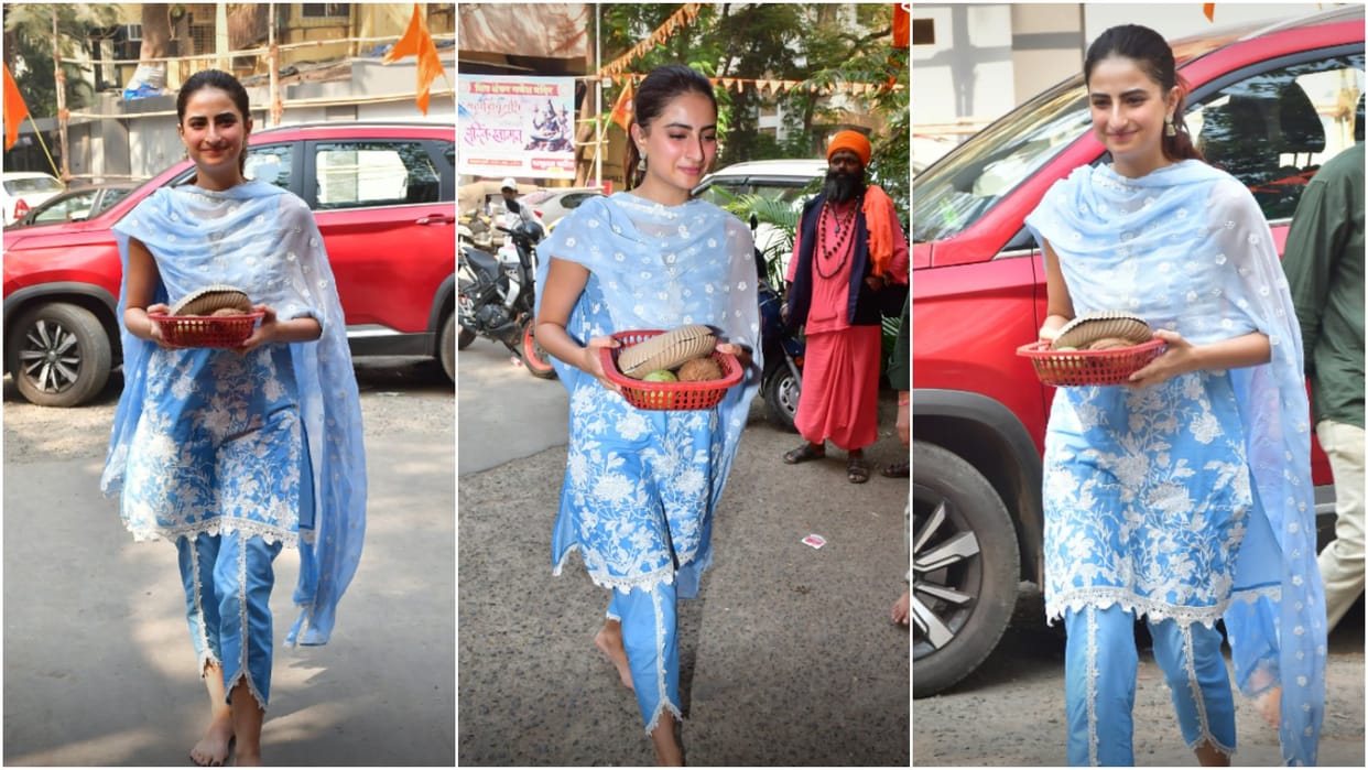 The Bhootni Movie actor Palak Tiwari visit to Juhu Shiv Temple on Maha Shivratri