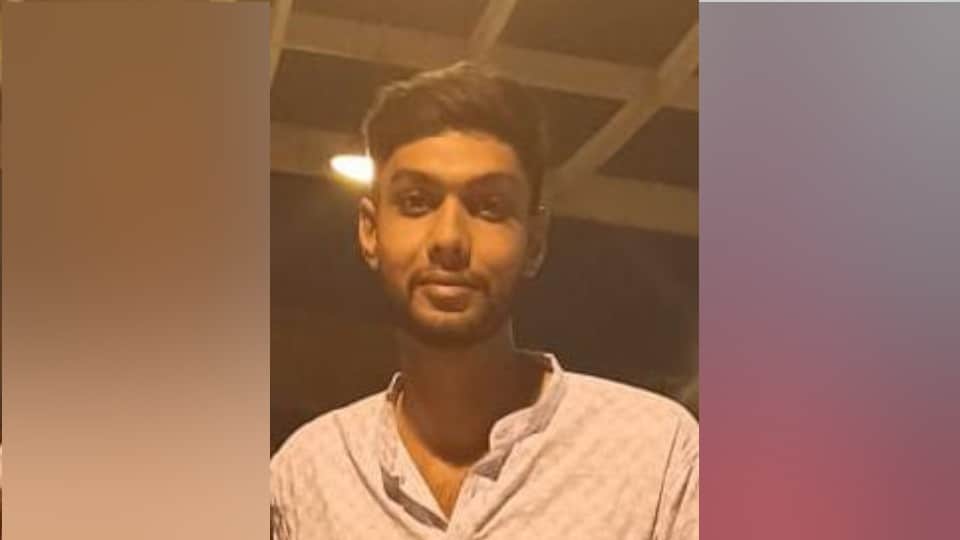 Allahabad University student Shashank Yadav Murder Case Lucknow Nexon car number plate put on car and shot